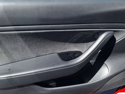 Used 2019 Tesla Model 3 Long Range image 8