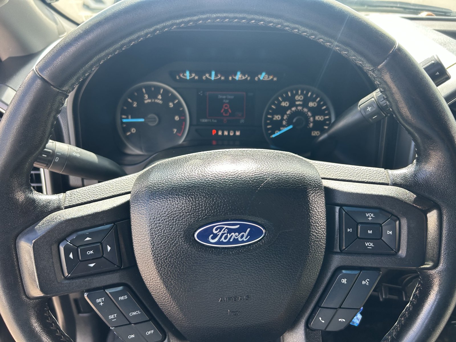 Used 2018 Ford F150 XLT w/ Equipment Group 302A Luxury AWD/4WD image 16
