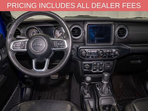 Used 2019 Jeep Wrangler Unlimited Sahara AWD/4WD image 6