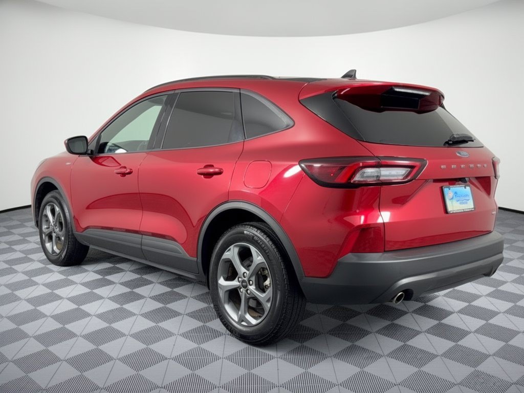 Used 2025 Ford Escape ST-Line Select AWD/4WD image 3