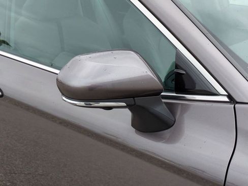 Used 2023 Toyota Camry XSE image 12