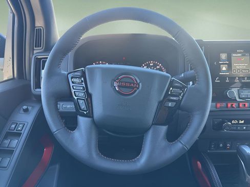 New 2025 Nissan Frontier PRO-4X w/ Pro Convenience Package image 12