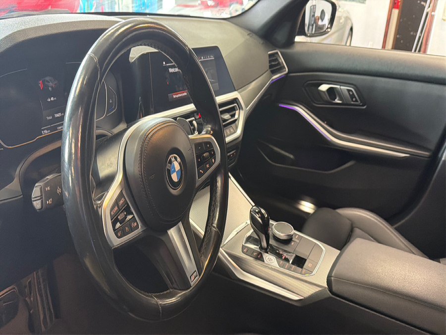 Used 2022 BMW 330i Sedan w/ M Sport Package RWD image 27