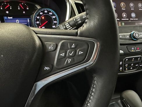 Used 2022 Chevrolet Equinox LT image 9