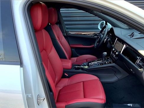 New 2025 Porsche Macan image 25