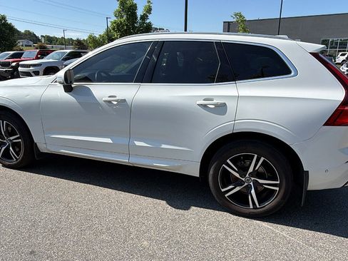 Used 2019 Volvo XC60 T5 R-Design w/ Protection Package FWD image 10