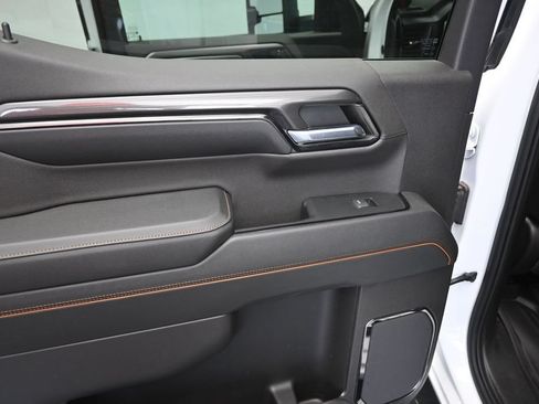 Used 2023 GMC Sierra 1500 AT4 AWD/4WD image 5