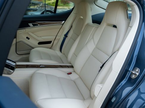 Used 2011 Porsche Panamera Turbo AWD/4WD image 43