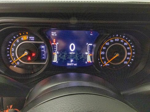 Used 2024 Jeep Wrangler Rubicon w/ Convenience Group AWD/4WD image 33