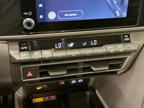 Used 2025 Toyota Camry LE w/ Convenience Package FWD image 24