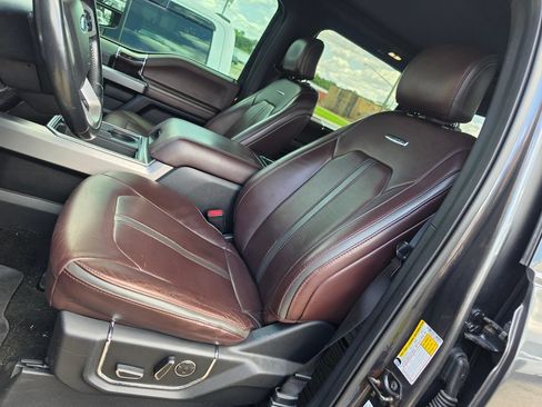 Used 2017 Ford F250 Platinum w/ Platinum Ultimate Package AWD/4WD image 6