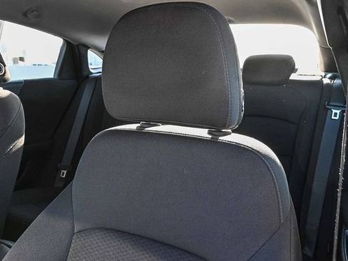Used 2020 Chevrolet Malibu LT FWD image 29