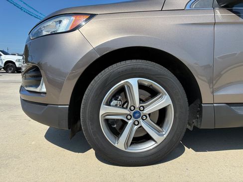 Used 2019 Ford Edge SEL w/ Equipment Group 201A AWD/4WD image 7