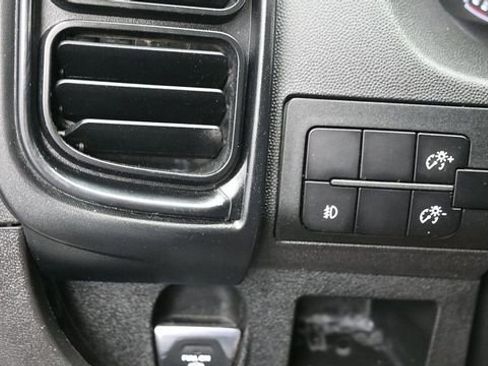 Used 2024 RAM ProMaster 2500 w/ Convenience Group FWD image 21