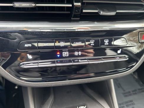 Used 2025 Buick Envista Avenir image 30