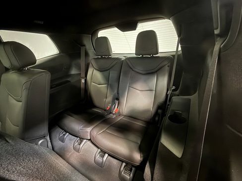 Used 2024 Cadillac XT6 Premium Luxury image 49