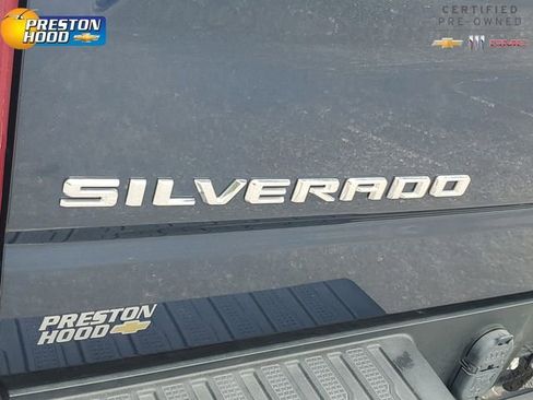 Certified 2022 Chevrolet Silverado 1500 RST w/ Z71 Off-Road Package AWD/4WD image 9