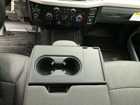 New 2026 Ford F250 XL w/ XL Chrome Package image 20