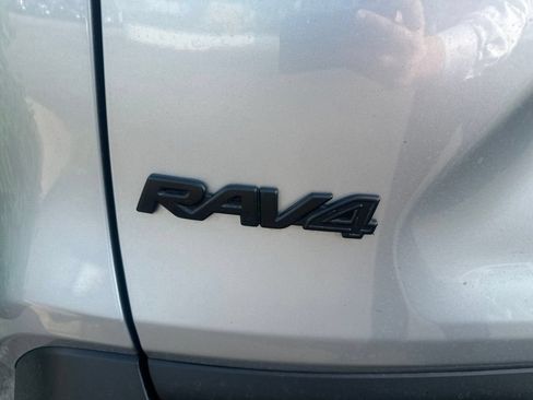 Used 2025 Toyota RAV4 XLE Premium w/ Weather Package AWD/4WD image 17