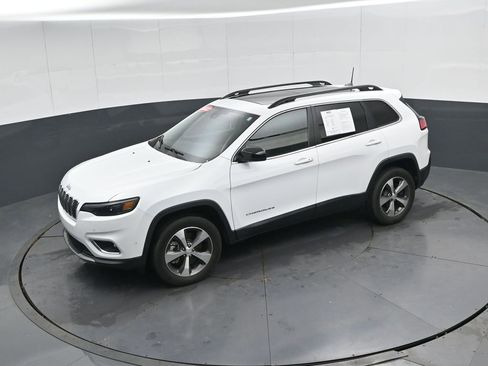 Used 2022 Jeep Cherokee Limited image 45