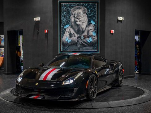 Used 2020 Ferrari 488 Pista Coupe image 12