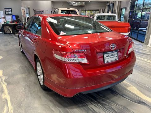 Used 2011 Toyota Camry SE w/ Fleet Convenience Pkg FWD image 28