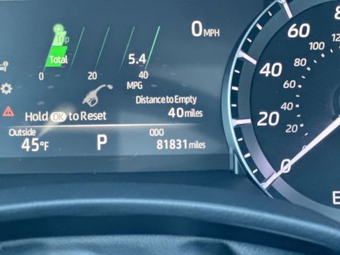 Used 2020 Toyota Highlander XLE image 13