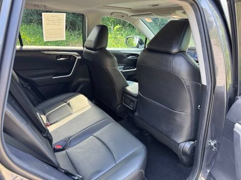 Used 2021 Toyota RAV4 XLE Premium AWD/4WD image 16