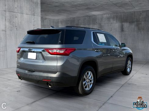 Used 2020 Chevrolet Traverse LT FWD image 7