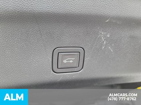 Used 2025 Chevrolet Tahoe LT AWD/4WD image 15