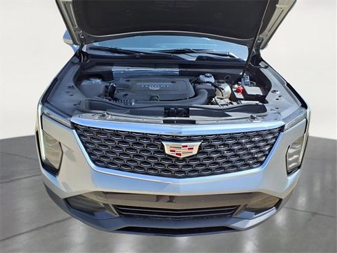 Used 2025 Cadillac XT4 Premium Luxury image 21