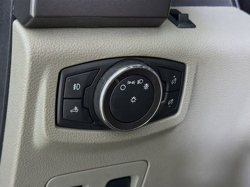 Used 2018 Ford F150 XLT w/ Equipment Group 302A Luxury image 12