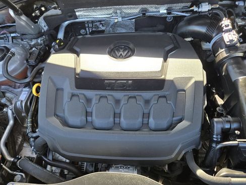 Used 2019 Volkswagen Tiguan SEL Premium w/ 3rd Row Seat Package AWD/4WD image 32