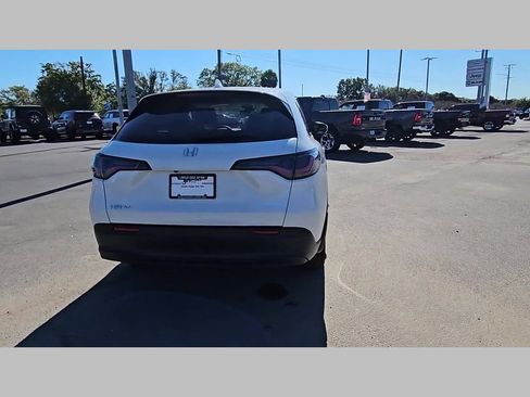 Used 2023 Honda HR-V LX image 32