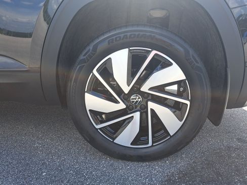 Used 2024 Volkswagen Atlas SE FWD image 34