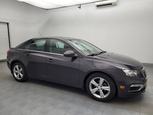Used 2016 Chevrolet Cruze LT image 11