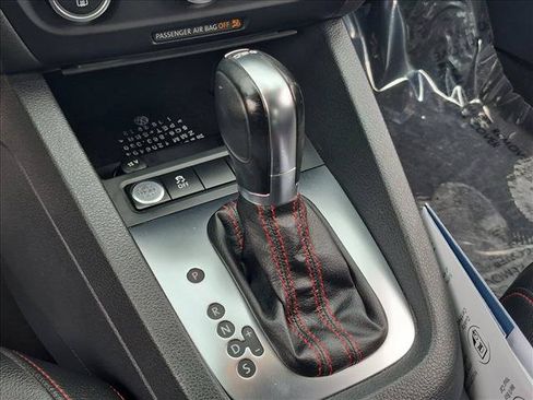 Used 2013 Volkswagen Jetta GLI Autobahn FWD image 12