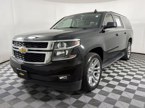 Certified 2020 Chevrolet Suburban LT AWD/4WD image 3