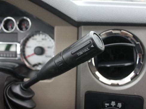 Used 2008 Ford F350 4x4 Crew Cab DRW Super Duty image 14