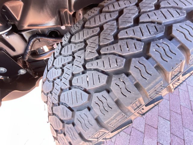 Used 2024 Jeep Wrangler Unlimited Sahara w/ Technology Group AWD/4WD image 26