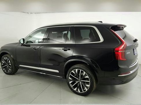 New 2026 Volvo XC90 B6 Plus w/ Protection Package AWD/4WD image 6