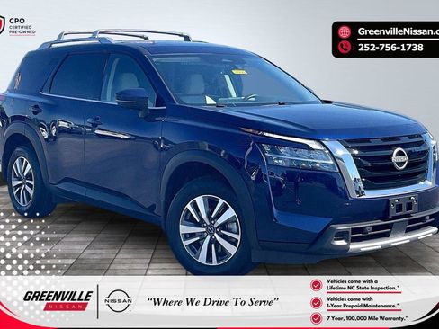 Certified 2024 Nissan Pathfinder SL FWD image 1