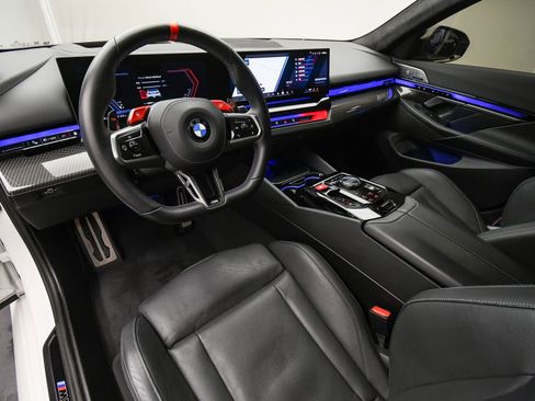 Used 2025 BMW M5 w/ Carbon Package image 12