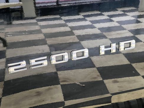 Used 2022 Chevrolet Silverado 2500 LT w/ Z71 Off-Road Package image 42