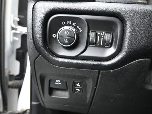 Used 2019 RAM 1500 Big Horn AWD/4WD image 15