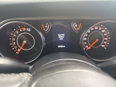 Used 2022 Jeep Gladiator Sport image 8