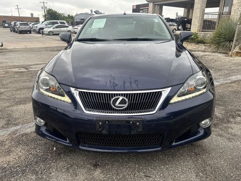 Used 2011 Lexus IS 350C w/ Luxury Pkg RWD image 8