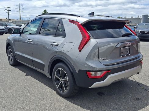 New 2026 Kia Niro EX FWD image 4