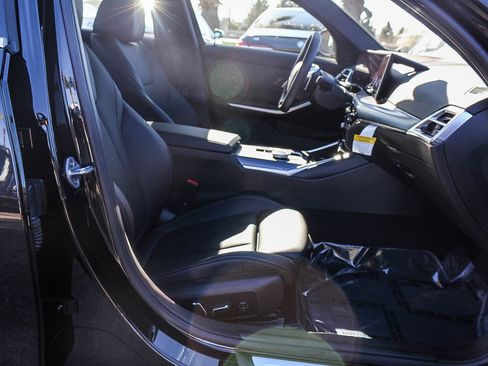 Certified 2025 BMW 330i Sedan w/ Convenience Package image 16