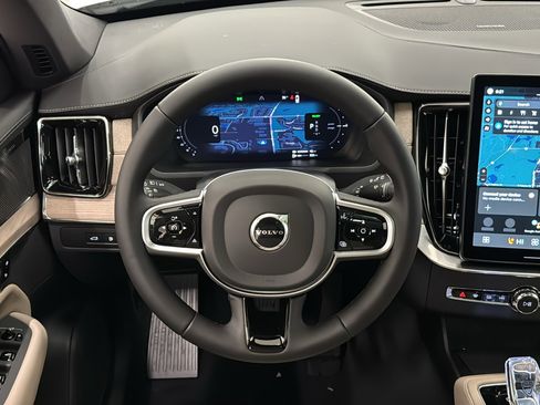 New 2026 Volvo XC90 T8 Plus w/ Protection Package Premier image 12